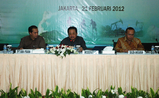 Lifting dan DMO Masih Jadi Isu Strategis Migas 2013